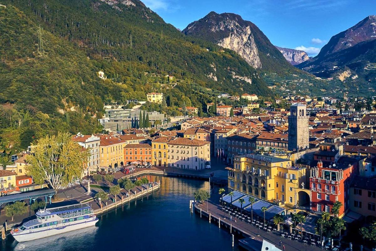 La Brezza Del Lago Riva del Garda Exteriör bild